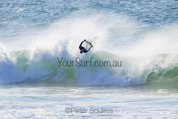 Whale_Beach_220724_085631_0078