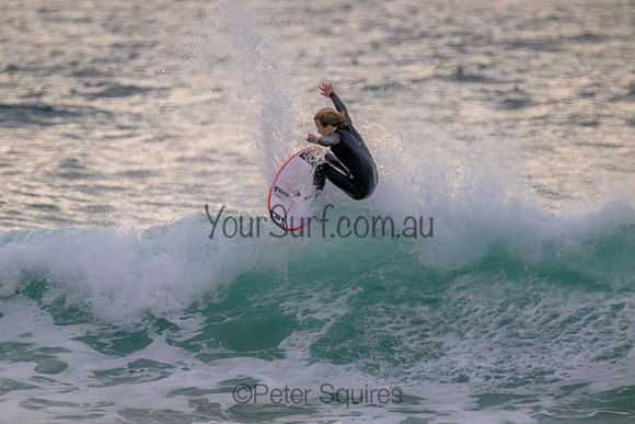 Whale_Beach_220830_072821_0096