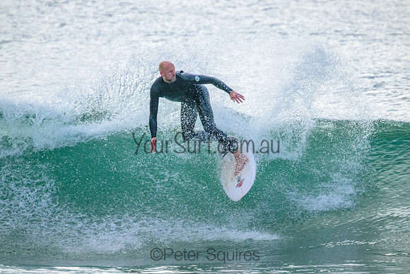 Whale_Beach_220809_082539_0094