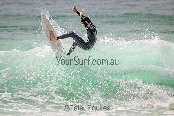 Whale_Beach_220929_091402_0098