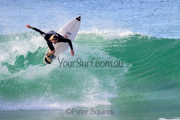 Whale_Beach_220507_084842_0034