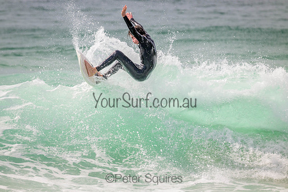 Whale_Beach_220929_091402_0099