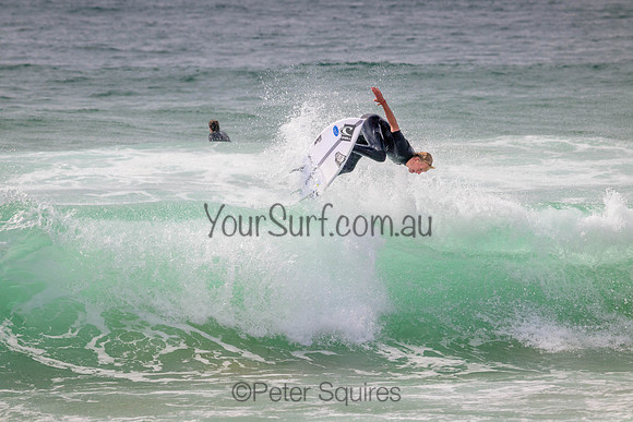 Whale_Beach_220929_092106_0118
