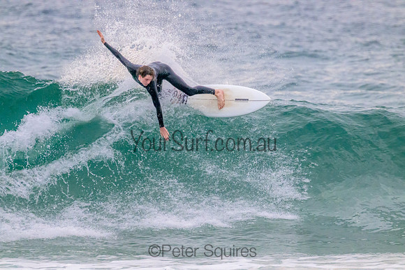 Whale_Beach_220830_071037_0031