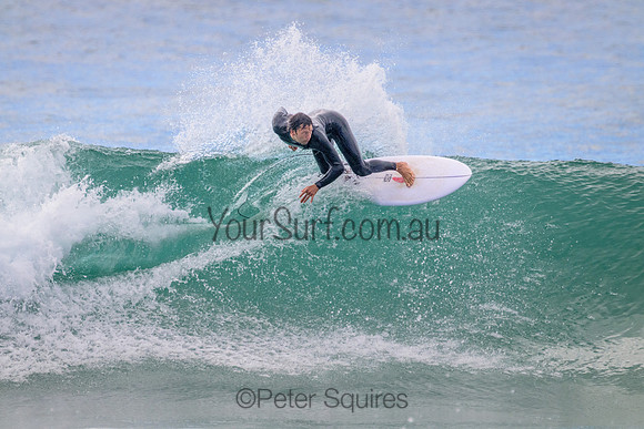 Whale_Beach_220910_093528_0088