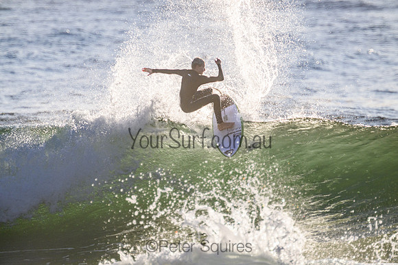 Whale_Beach_221027_065800_0015