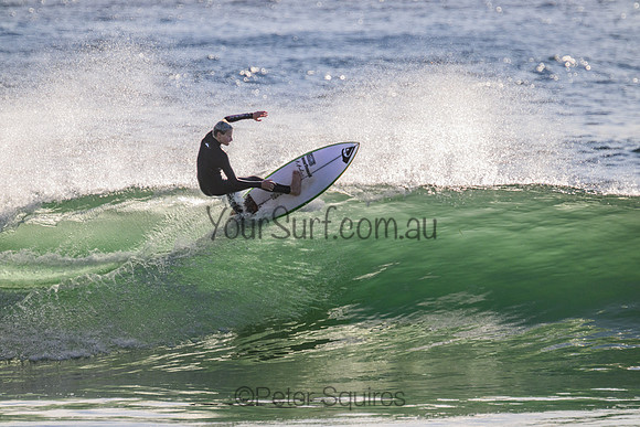 Whale_Beach_221027_071256_0032