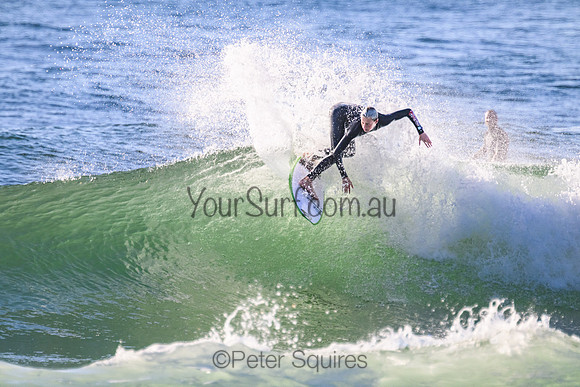 Whale_Beach_221027_073014_0066