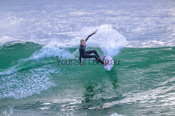 Whale_Beach_221110_072742_0010