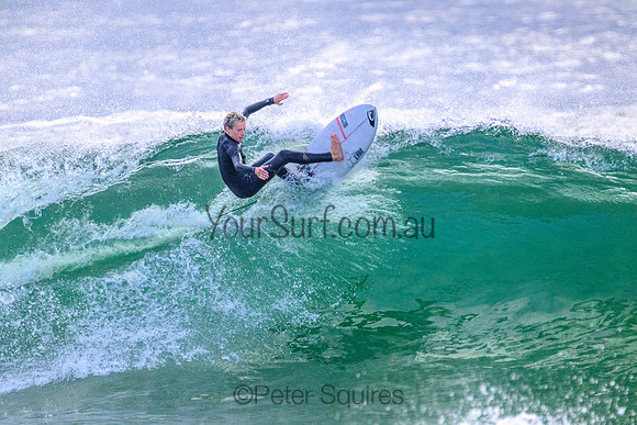 Whale_Beach_221110_072744_0012