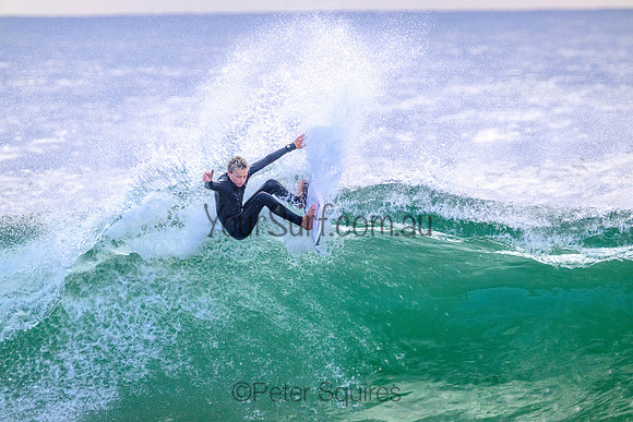 Whale_Beach_221110_072744_0014