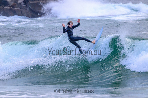 Whale_Beach_221110_073245_0023