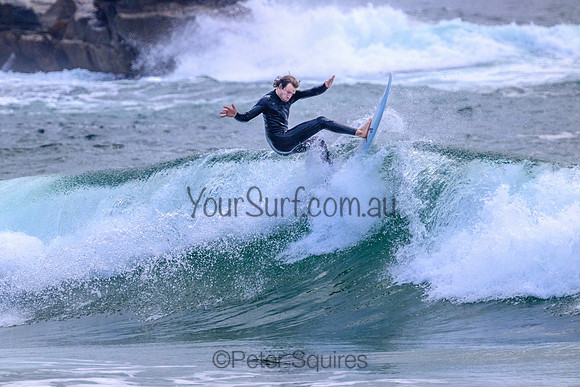 Whale_Beach_221110_073245_0025