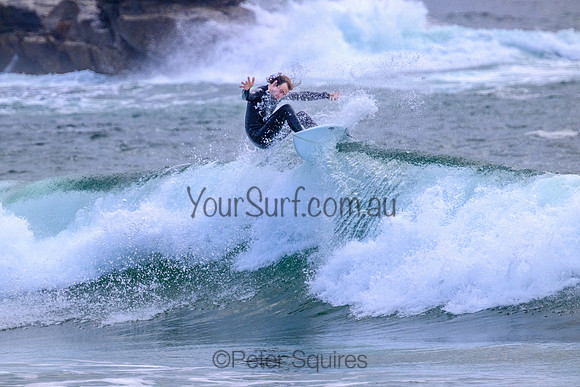 Whale_Beach_221110_073246_0027