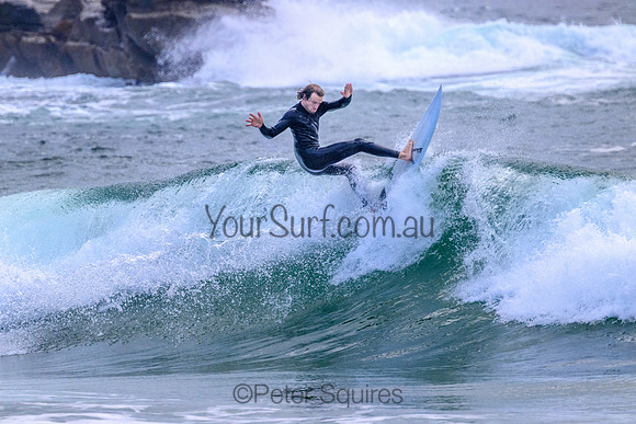 Whale_Beach_221110_073245_0024