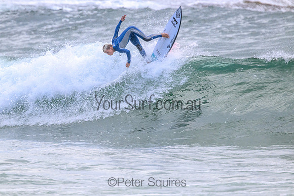 Whale_Beach_221110_074537_0042
