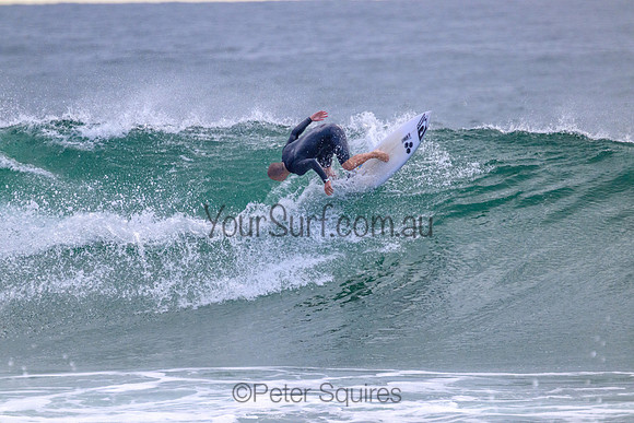 Whale_Beach_221110_074654_0048