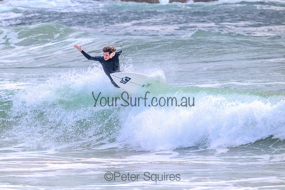Whale_Beach_221110_074756_0051