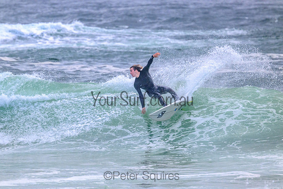 Whale_Beach_221110_074748_0050