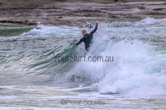 Whale_Beach_221110_075641_0082