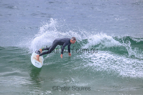 Whale_Beach_221110_075932_0086