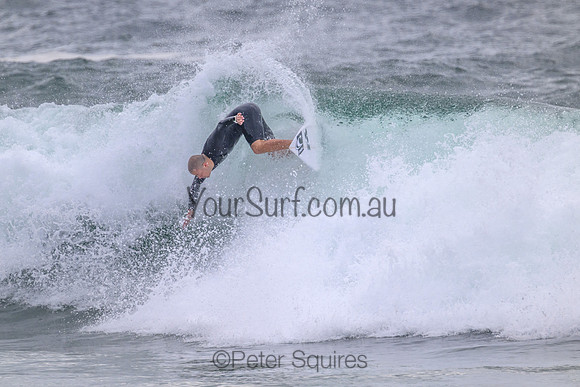 Whale_Beach_221110_080512_0100