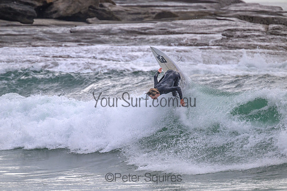 Whale_Beach_221110_080655_0108