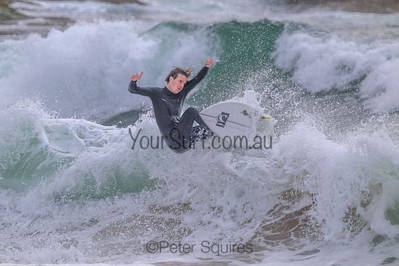 Whale_Beach_221110_081134_0113