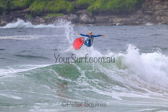 Whale_Beach_221110_081759_0120