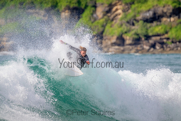 Whale_Beach_220910_090153_0017