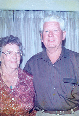mum_dad0017_