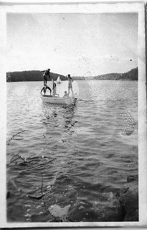 mum_dad117 Port Hacking 1947