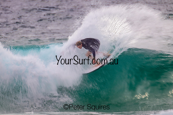 Whale_Beach_230111_092546_0358-E