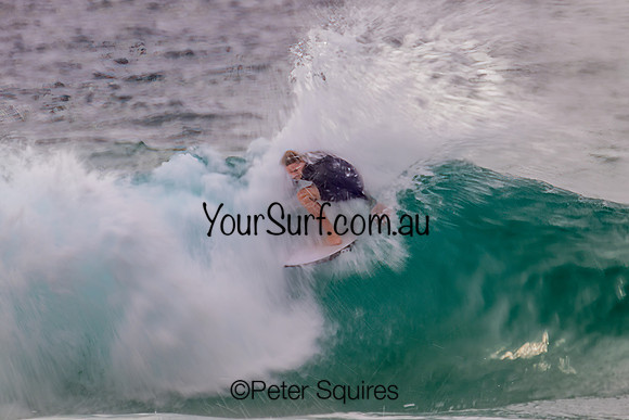 Whale_Beach_230111_092546_0360-E