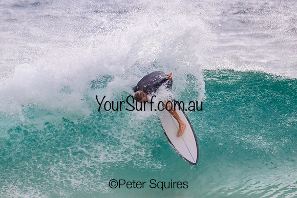 Whale_Beach_230111_091057_0028