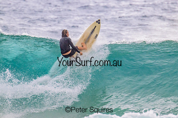 Whale_Beach_230111_091204_0044