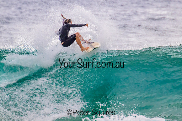 Whale_Beach_230111_091204_0047