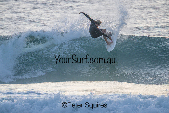 Whale_Beach_230125_063438_0019