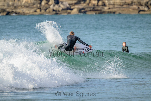 Whale_Beach_220815_080920_0101