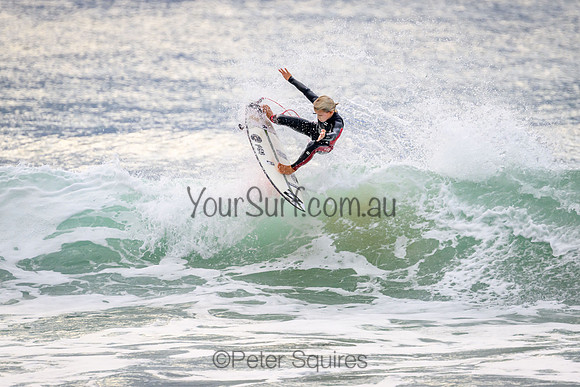 Whale_Beach_220505_070837_0054