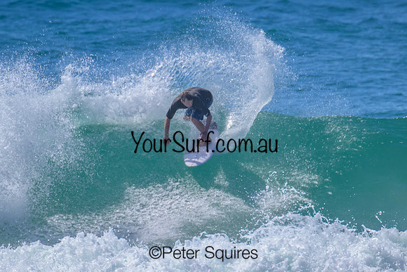 Whale_Beach_230306_110806_00669