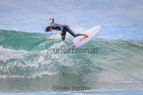 Whale_Beach_220910_093310_0077