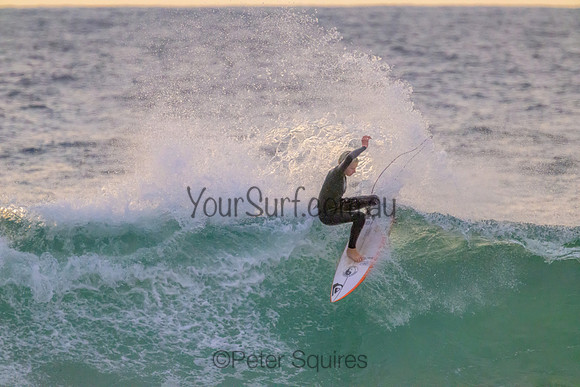 Whale_Beach_220830_070137_0007