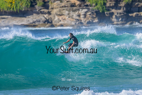 Whale_Beach_230410_090038_00362