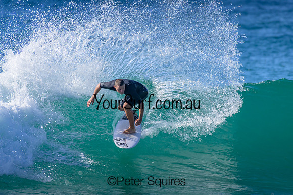 Whale_Beach_230410_091132_00489