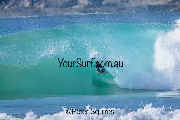 Whale_Beach_230410_084142_00019