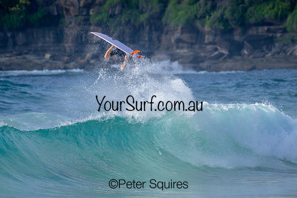 Whale_Beach_230425_085039_00544