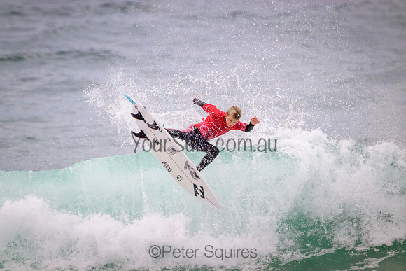 Whale_Beach_220430_073655_0108