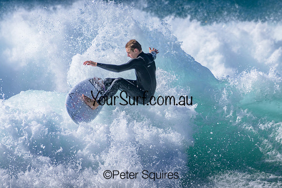 Whale_Beach_230410_093618_00932