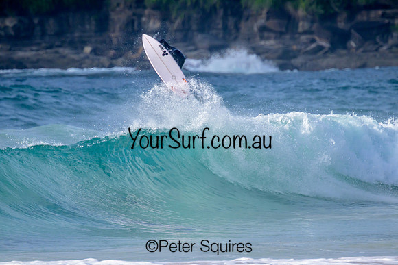 Whale_Beach_230425_085039_00542